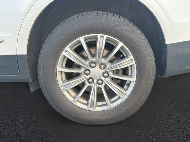 Used 2018 Cadillac XT5 Luxury w/ LPO, Wheel Lock Package FWD image 9