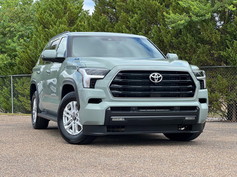 Used 2025 Toyota Sequoia SR5 image 65