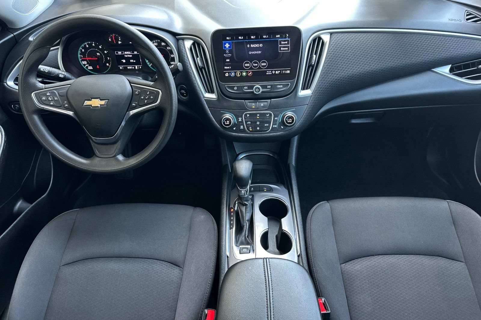 Used 2024 Chevrolet Malibu LT FWD image 13
