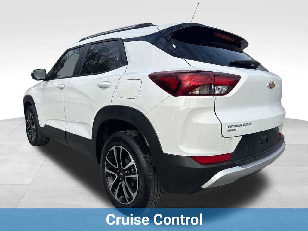 Used 2025 Chevrolet TrailBlazer LT image 4