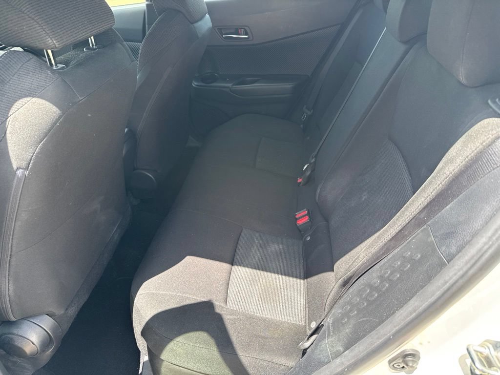 Used 2019 Toyota C-HR LE FWD image 7