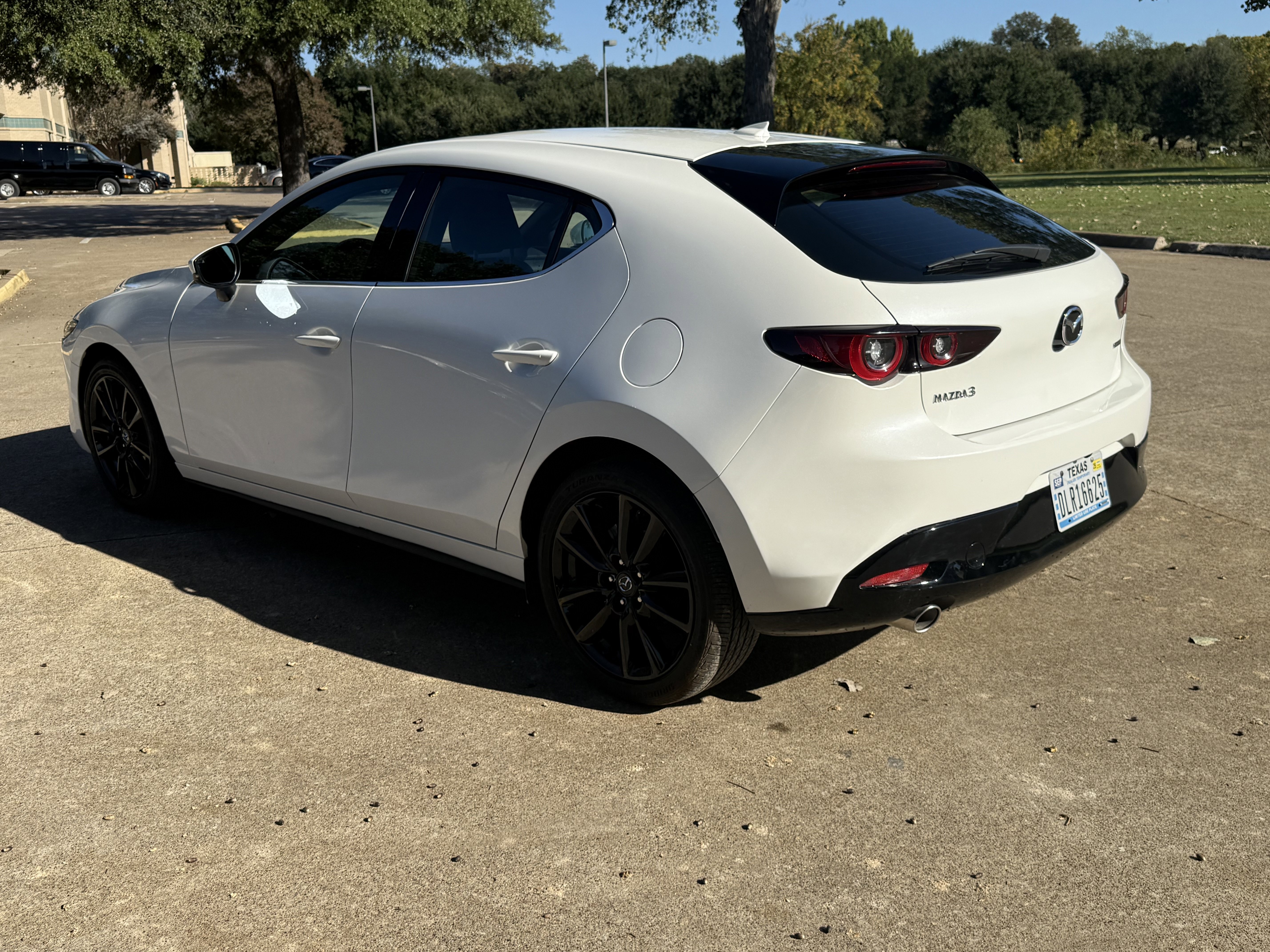 Used 2024 MAZDA MAZDA3 s FWD image 6
