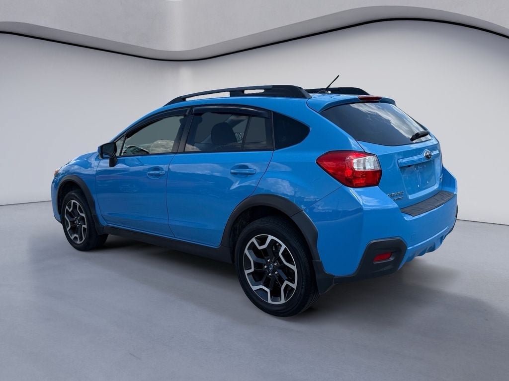 Used 2017 Subaru Crosstrek 2.0i Premium w/ Popular Package #2 AWD/4WD image 3