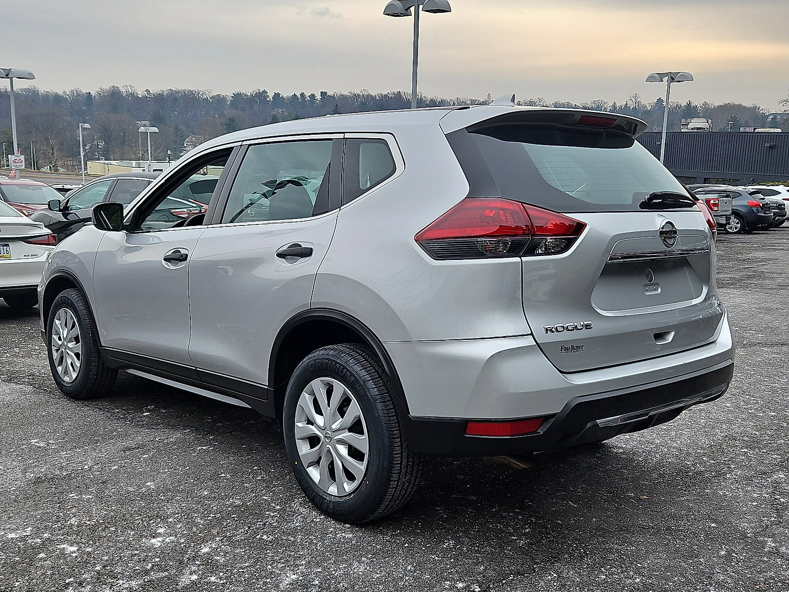 Certified 2019 Nissan Rogue S image 4