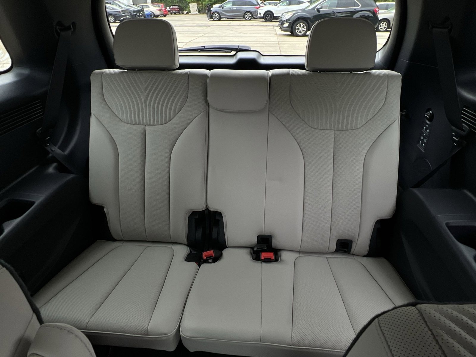 Used 2024 Hyundai Palisade Calligraphy FWD image 35