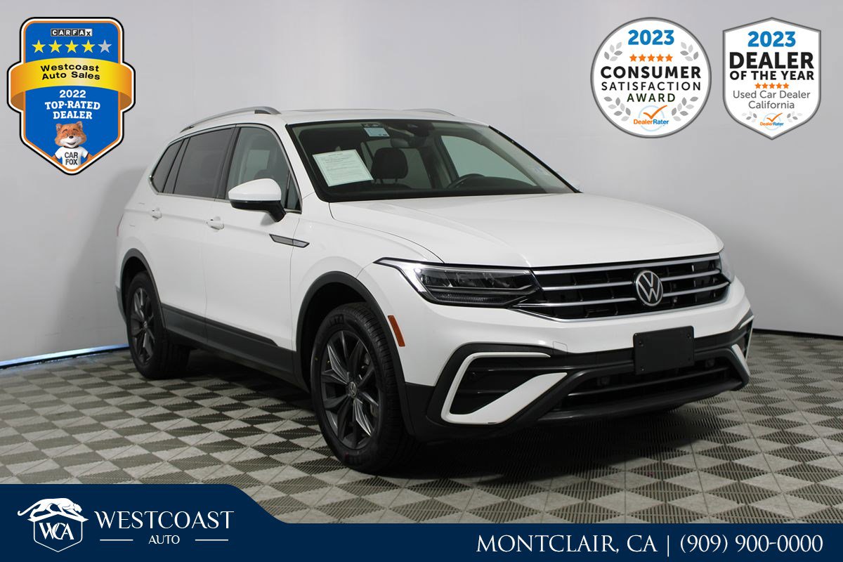 Used 2022 Volkswagen Tiguan SE w/ Panoramic Sunroof Package