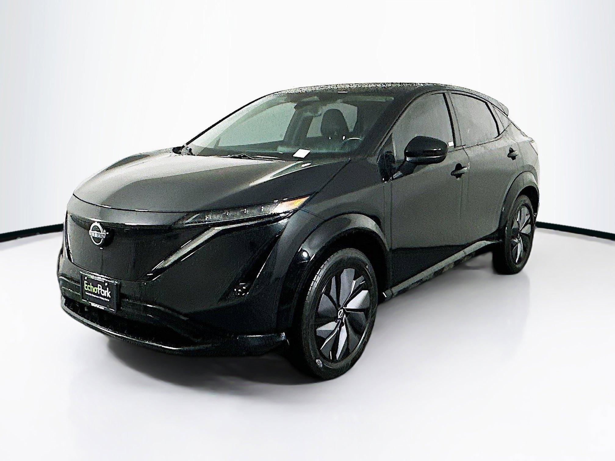 Used 2023 Nissan Ariya AWD image 3