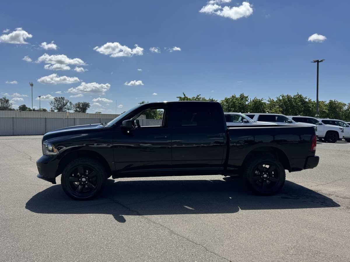 Used 2014 RAM 1500 Express w/ Black Ram 1500 Express Group AWD/4WD image 6