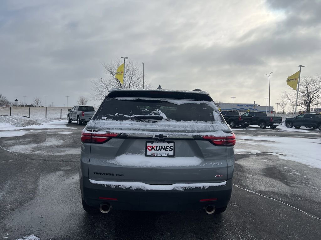 Used 2023 Chevrolet Traverse RS image 4
