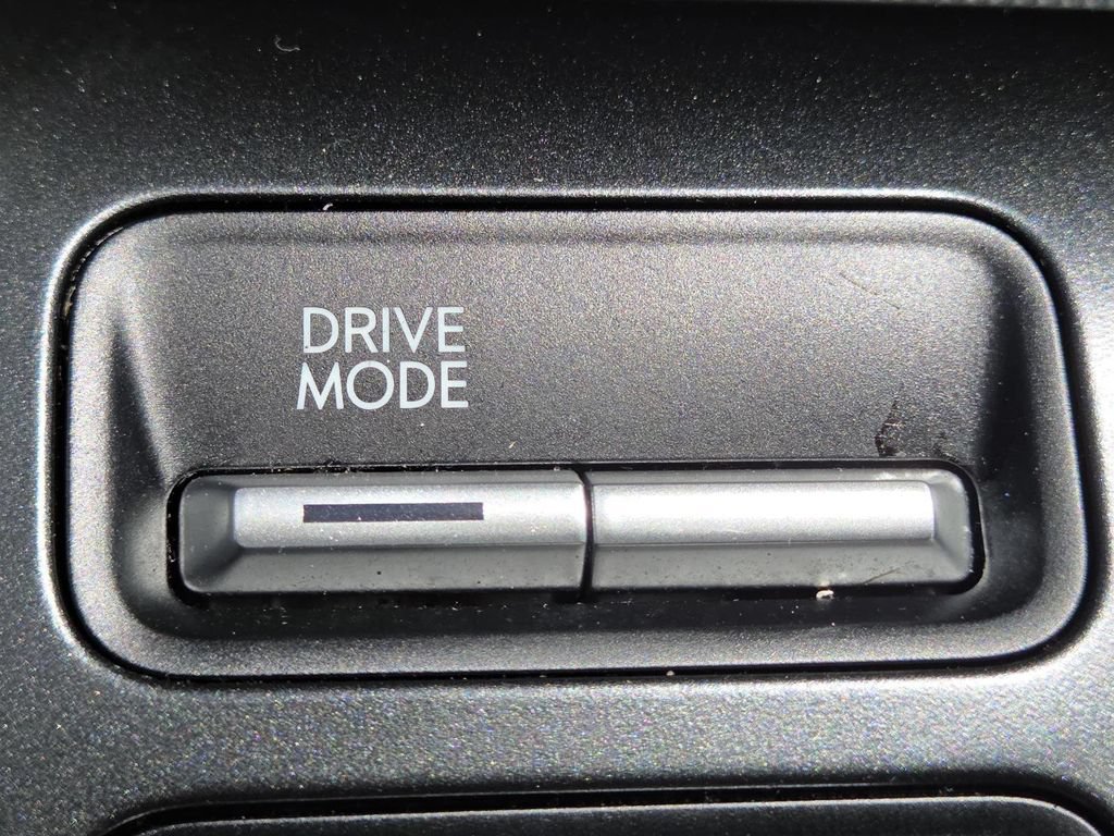 Used 2025 Hyundai Sonata SEL FWD image 29