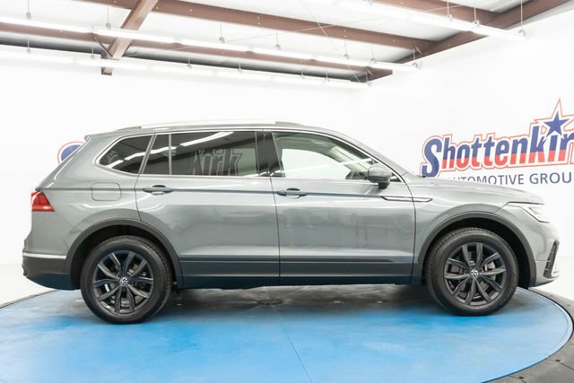Used 2024 Volkswagen Tiguan SE image 12