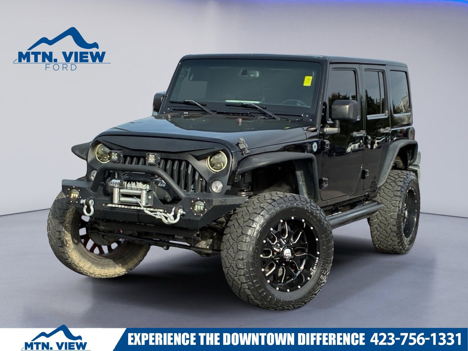 Used 2015 Jeep Wrangler Unlimited Sahara w/ Connectivity Group AWD/4WD image 1