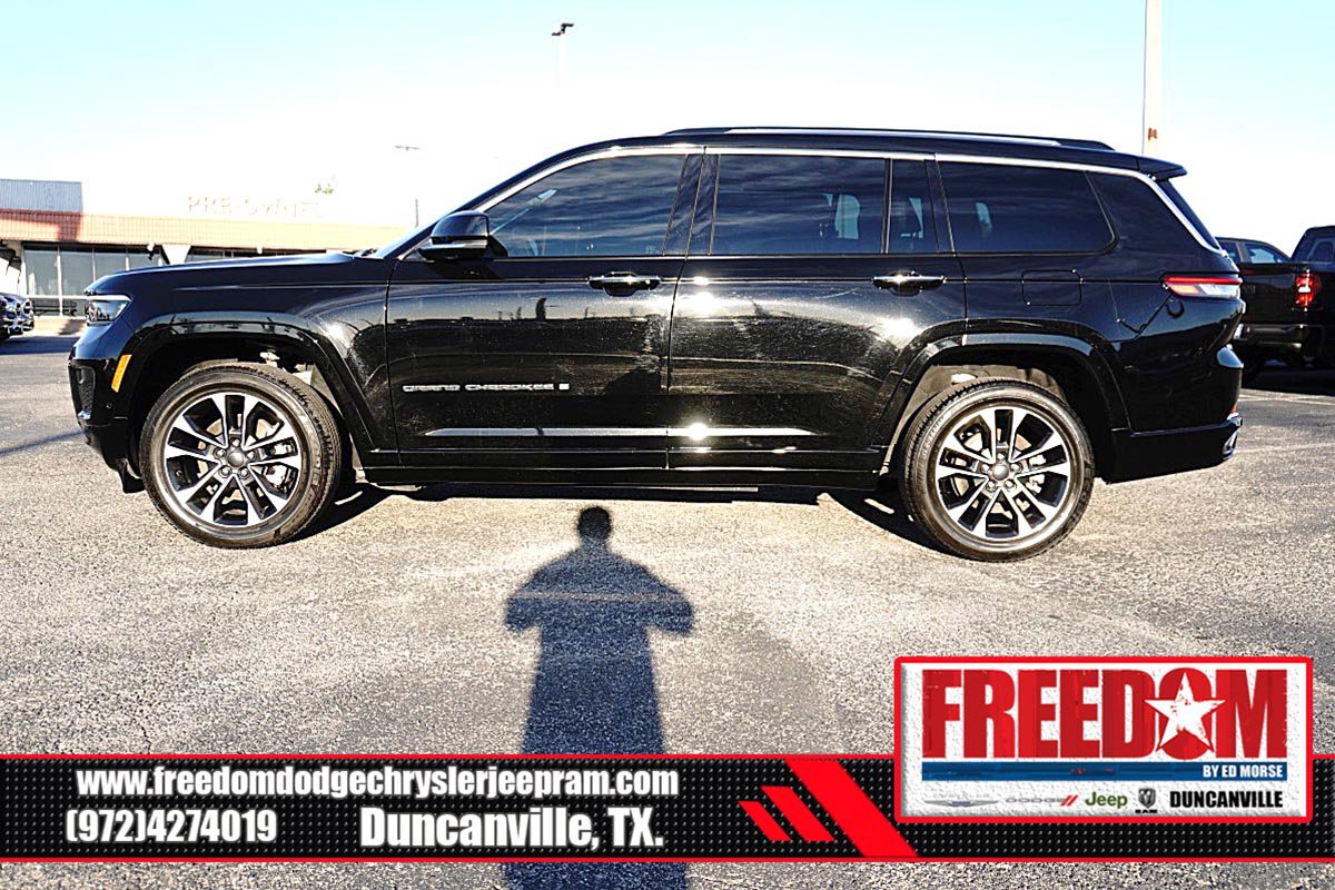 Used 2023 Jeep Grand Cherokee L Overland w/ Trailer Tow Group (B) RWD image 2