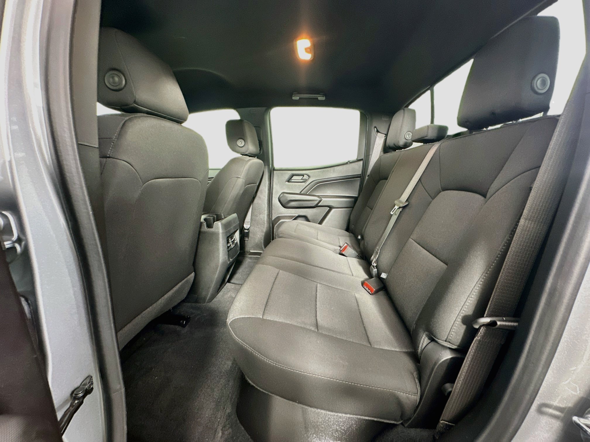Used 2025 Chevrolet Colorado Trail Boss AWD/4WD image 28