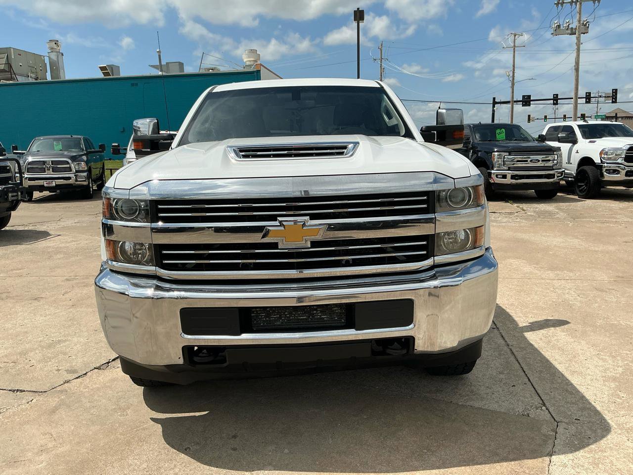 Used 2018 Chevrolet Silverado 2500 W/T w/ WT Fleet Convenience Package AWD/4WD image 3
