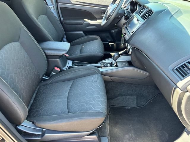 Used 2020 Mitsubishi Outlander Sport ES FWD image 11