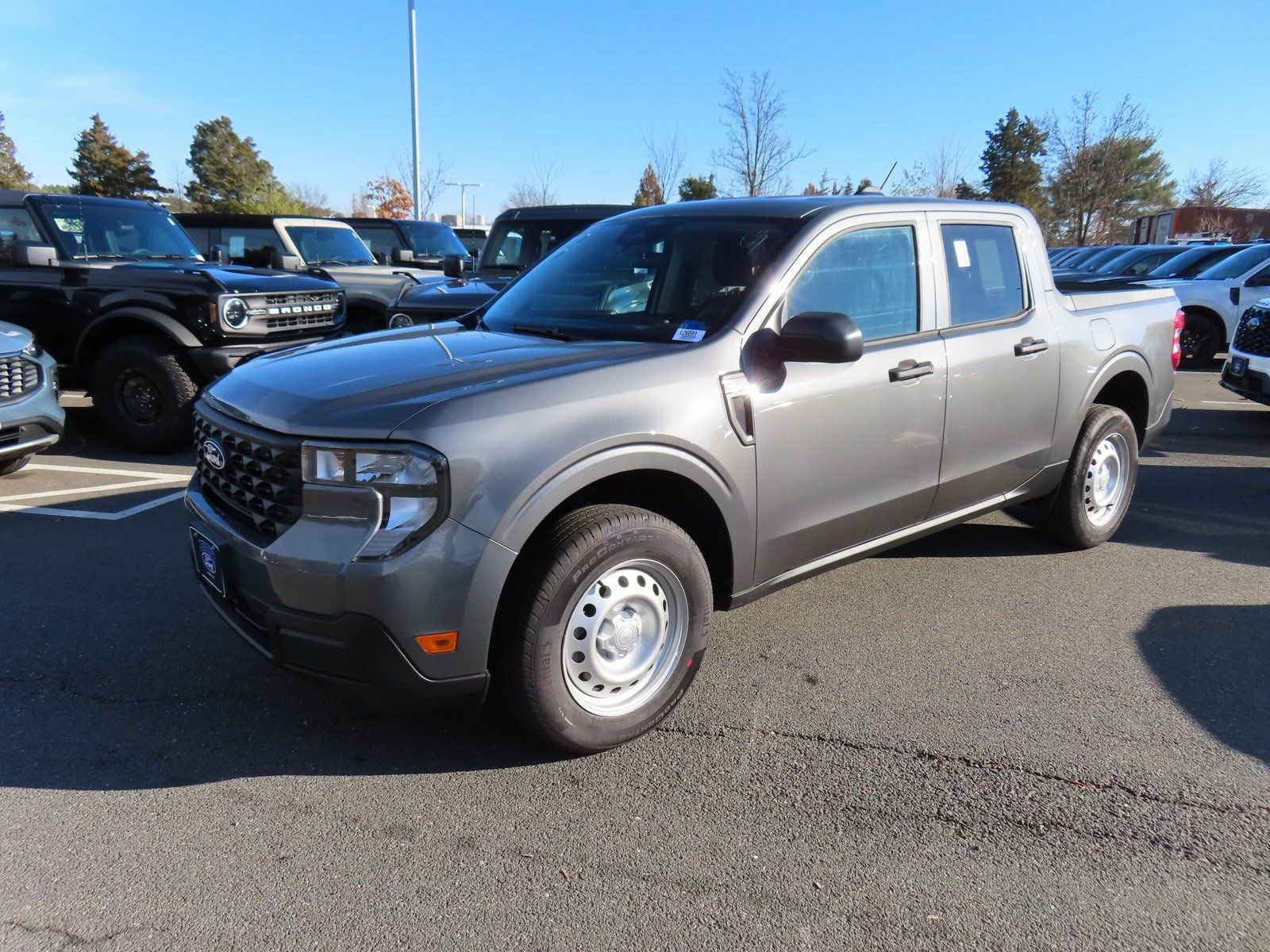 New 2026 Ford Maverick XL image 3