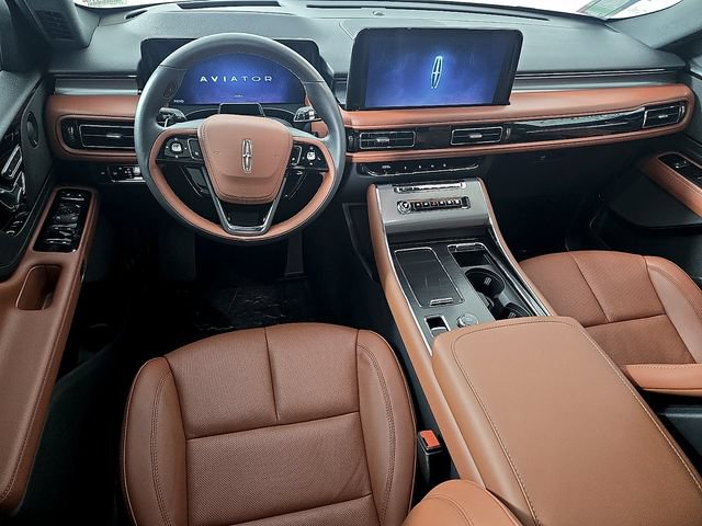 New 2026 Lincoln Aviator Reserve w/ Jet Appearance Package AWD/4WD image 11
