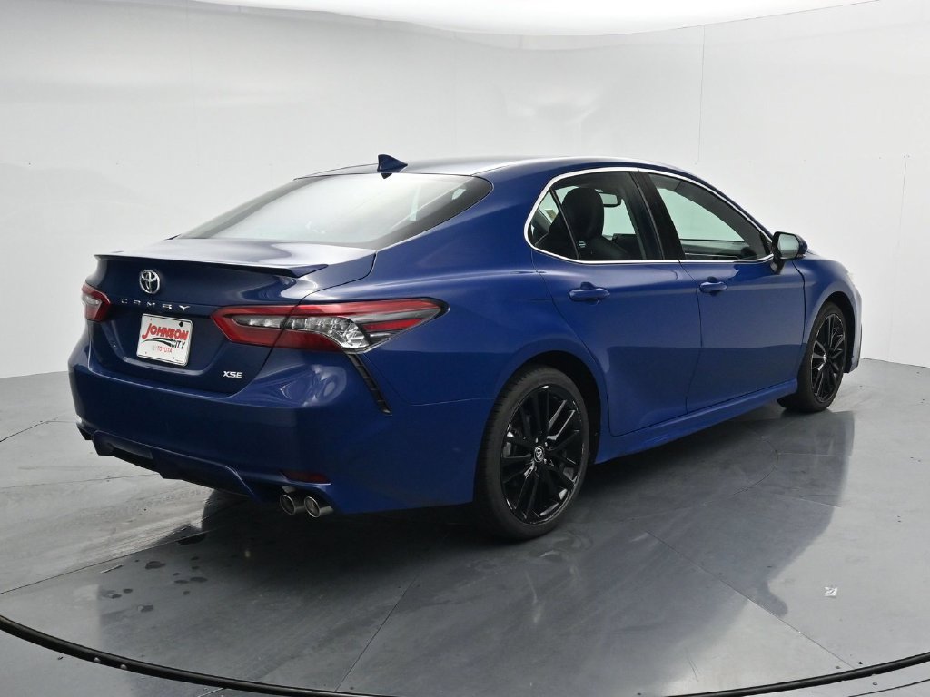 Used 2024 Toyota Camry XSE FWD image 7