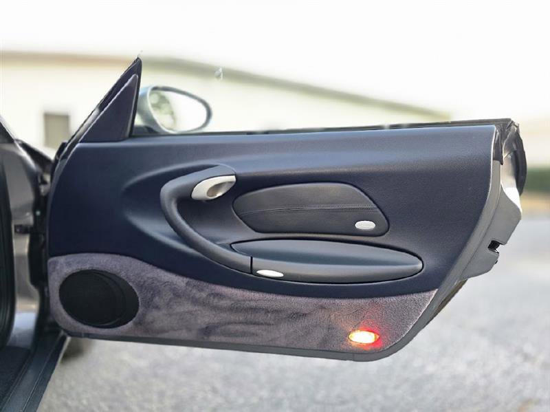 Used 2003 Porsche 911 Carrera image 31