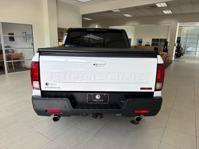 Used 2025 Honda Ridgeline TrailSport image 6