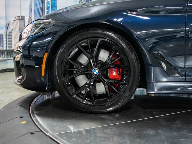 Used 2023 BMW M550i xDrive w/ Executive Package AWD/4WD image 6