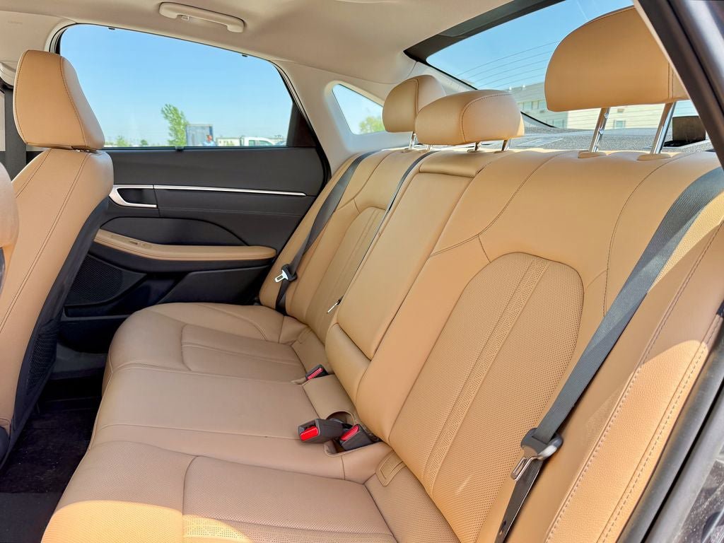 Used 2024 Hyundai Sonata Limited FWD image 12