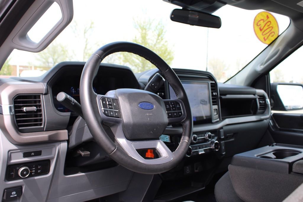 Used 2025 Ford F150 XLT w/ Equipment Group 301A Standard image 17