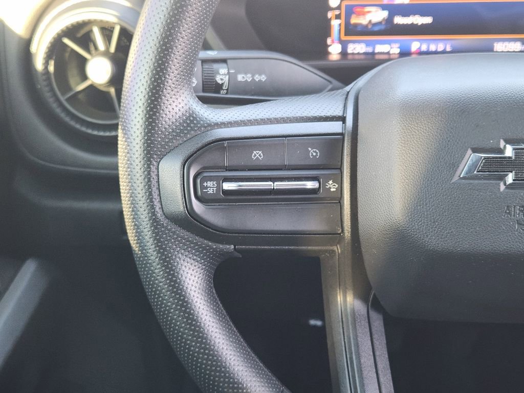 Used 2023 Chevrolet Colorado Trail Boss AWD/4WD image 28