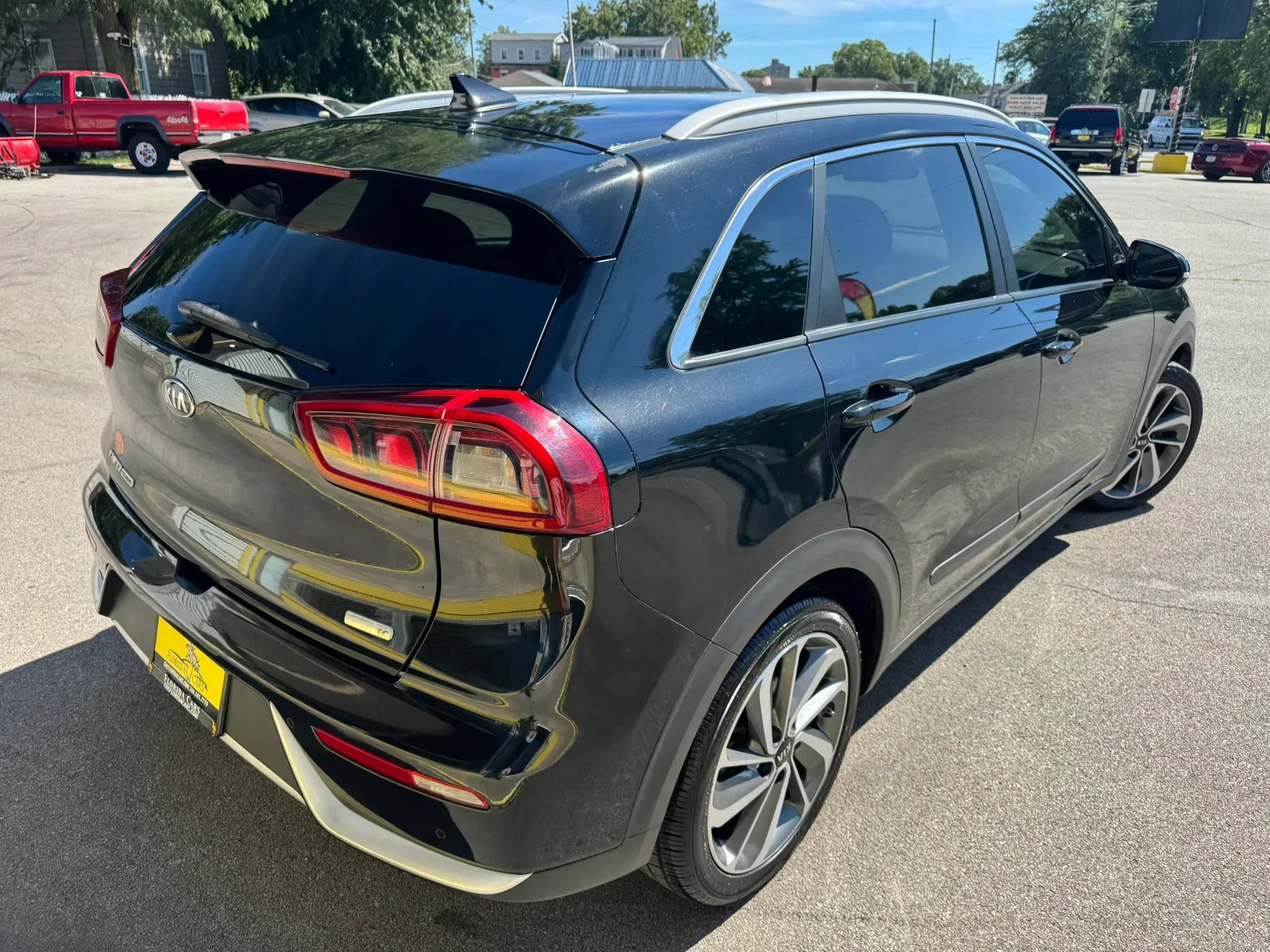Used 2019 Kia Niro Touring FWD image 8