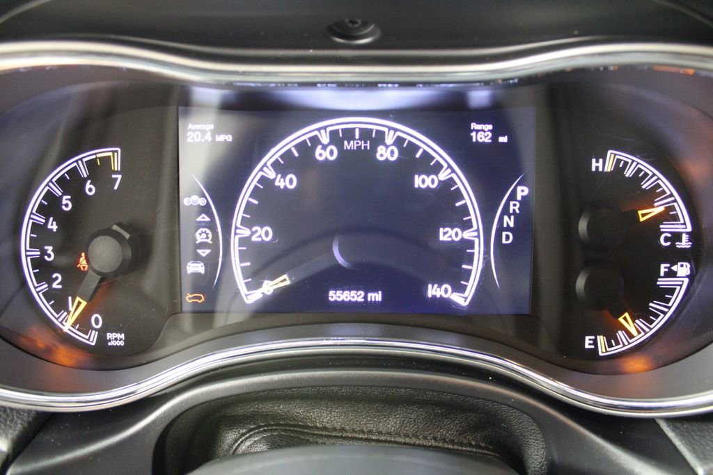 Used 2018 Jeep Grand Cherokee Limited image 26