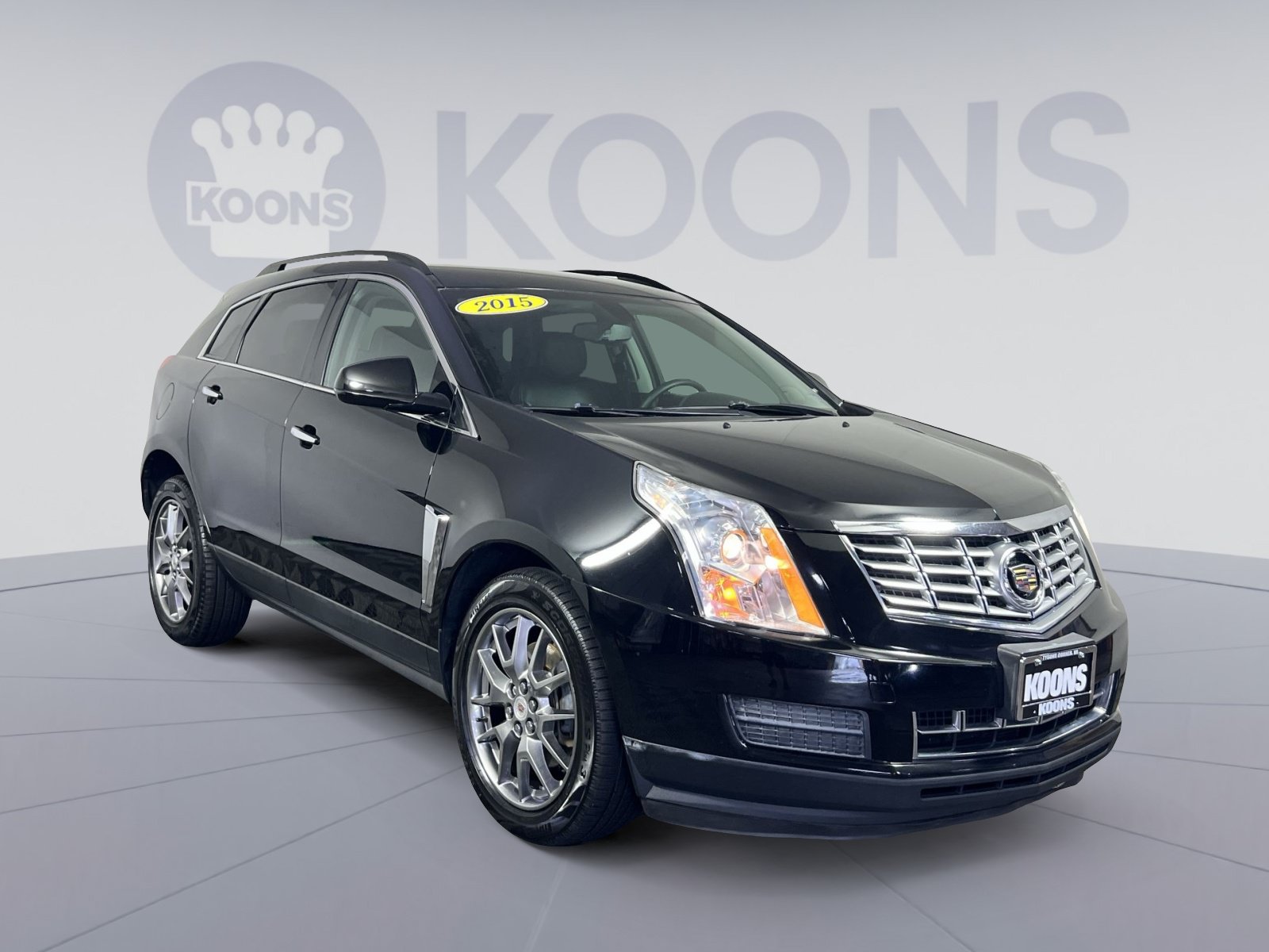 Used 2015 Cadillac SRX FWD image 2