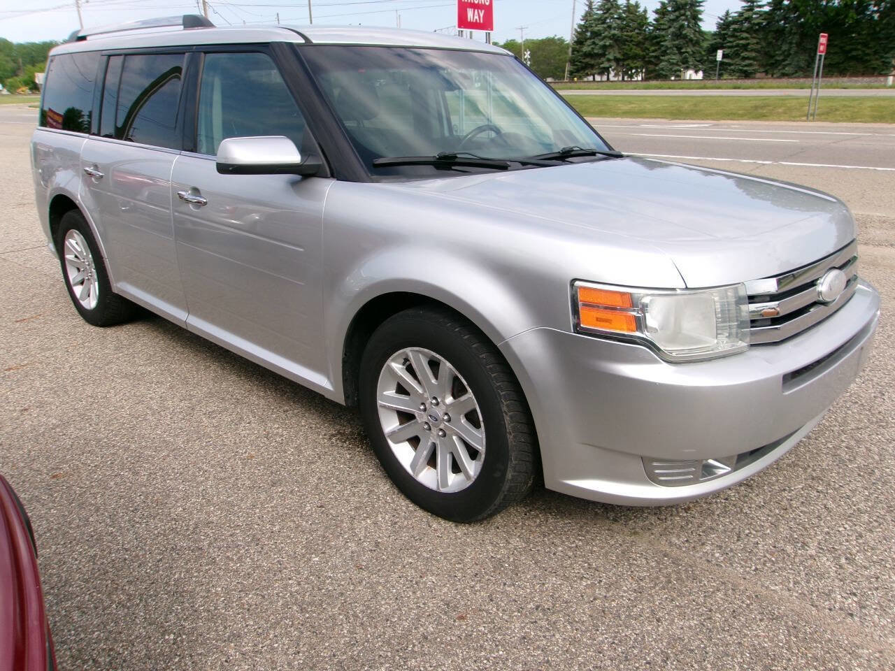 Used 2012 Ford Flex SEL FWD image 2