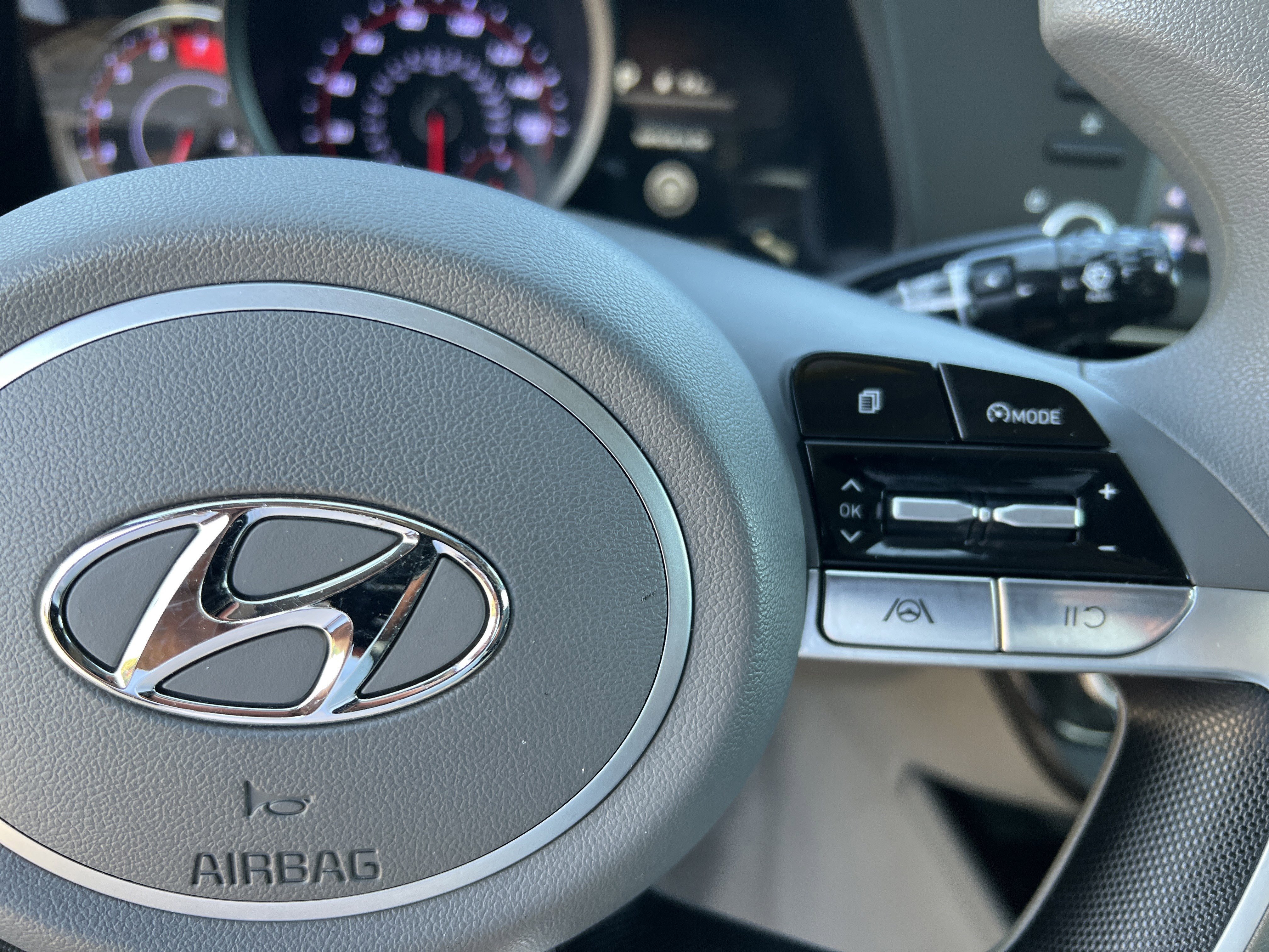 Used 2023 Hyundai Elantra SEL FWD image 11