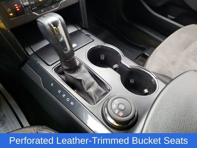 Used 2017 Ford Explorer XLT w/ Equipment Group 202A image 28