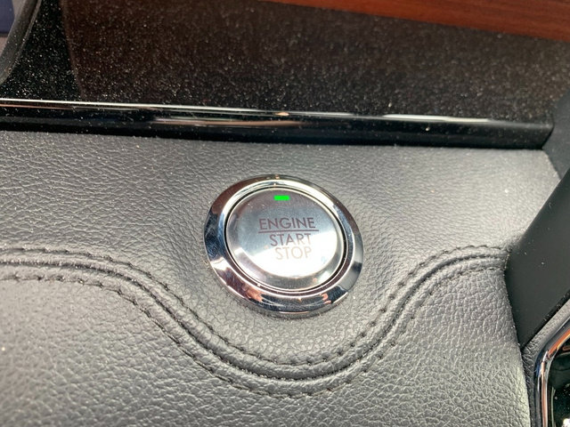 Certified 2024 Lincoln Navigator Reserve AWD/4WD image 25
