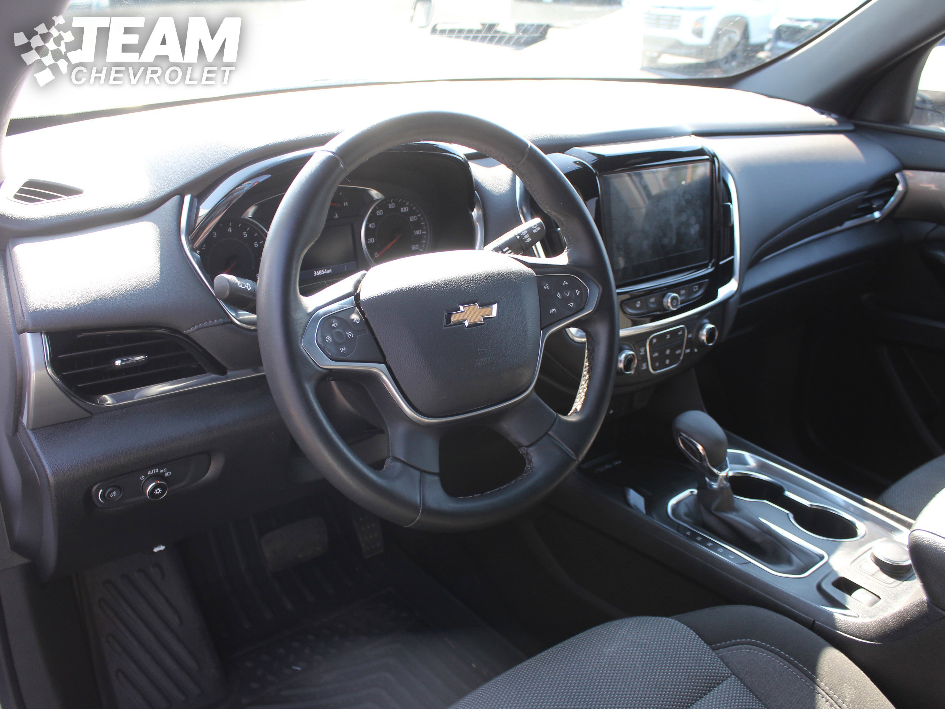 Used 2023 Chevrolet Traverse LT image 12