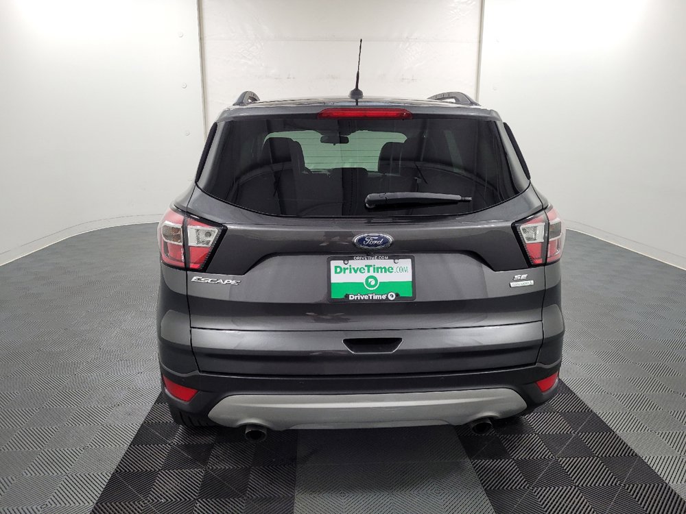 Used 2017 Ford Escape SE w/ SE Leather Comfort Package FWD image 6