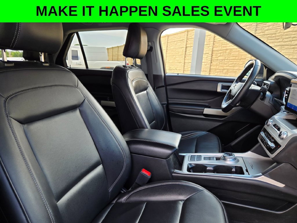 Used 2023 Ford Explorer XLT w/ Equipment Group 202A RWD image 27