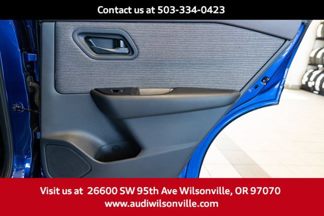 Used 2023 Nissan Rogue S AWD/4WD image 29