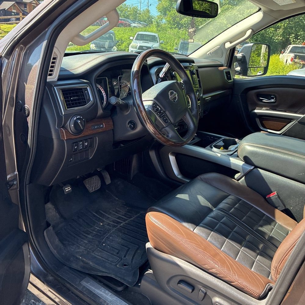 Used 2016 Nissan Titan Platinum Reserve AWD/4WD image 3