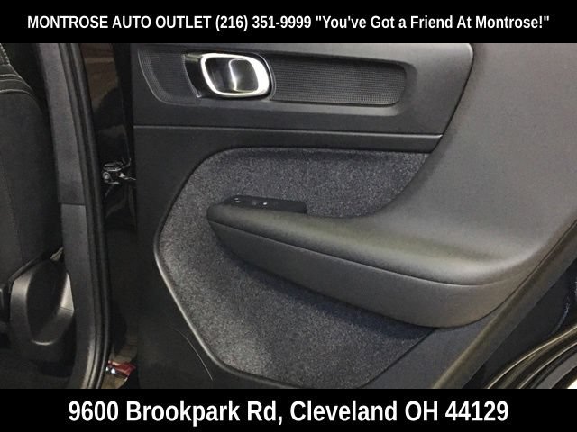 New 2024 Volvo XC40 Recharge Plus w/ Protection Package Premier RWD image 33