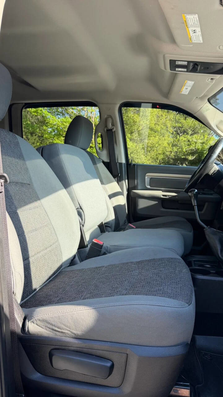 Used 2014 RAM 2500 SLT w/ Luxury Group image 30