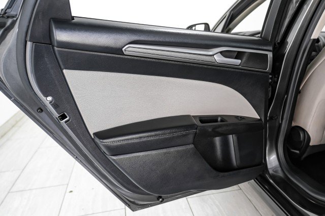 Used 2017 Ford Fusion S image 39