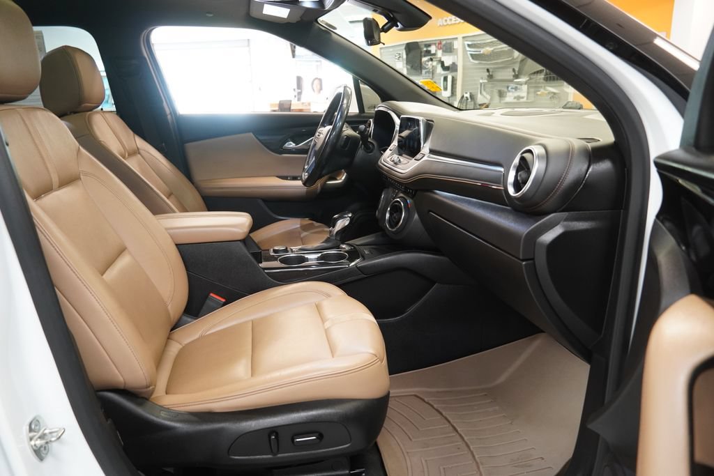 Used 2019 Chevrolet Blazer Premier w/ Sun and Wheels Package FWD image 36