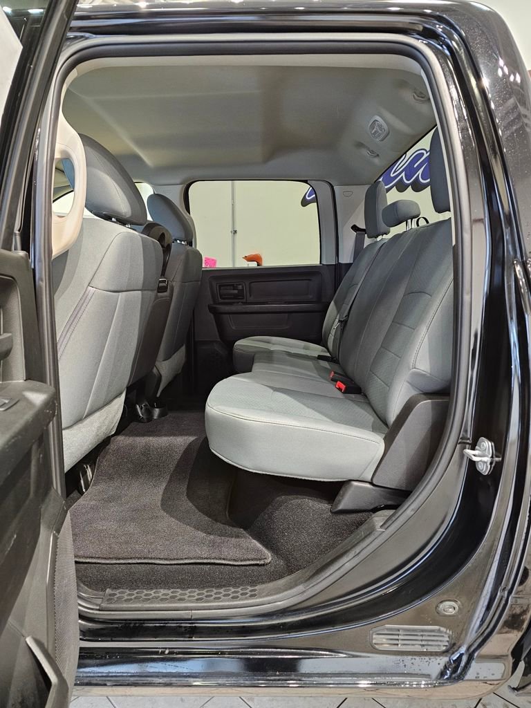 Used 2019 RAM 1500 Express w/ Express Value Package image 29