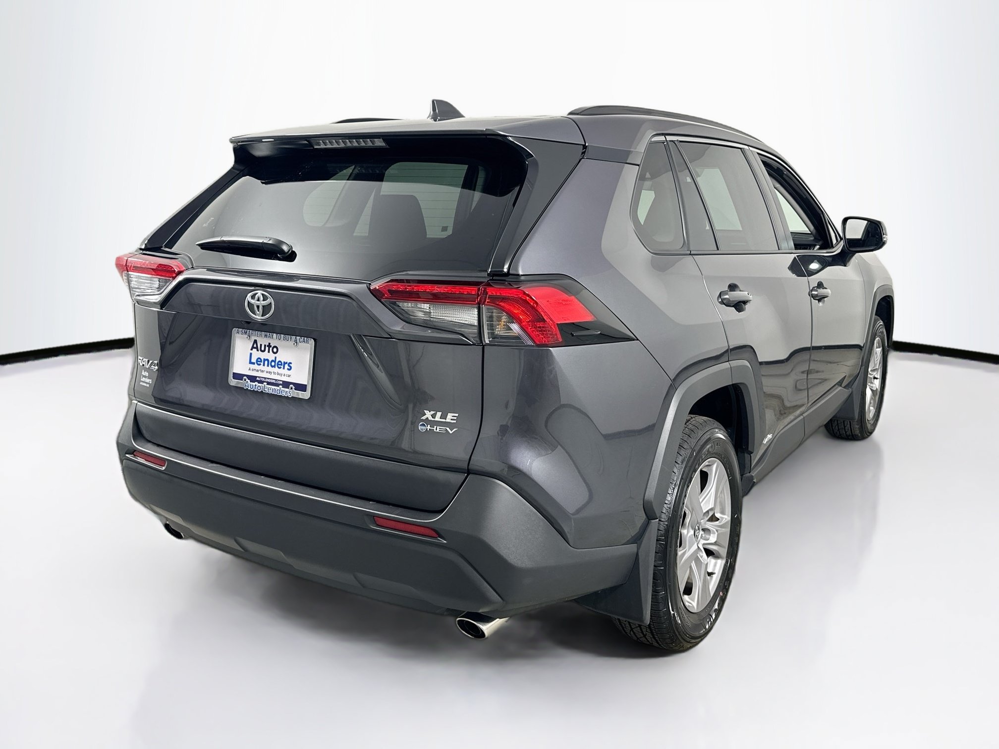 Used 2025 Toyota RAV4 XLE w/ Convenience Package AWD/4WD image 5