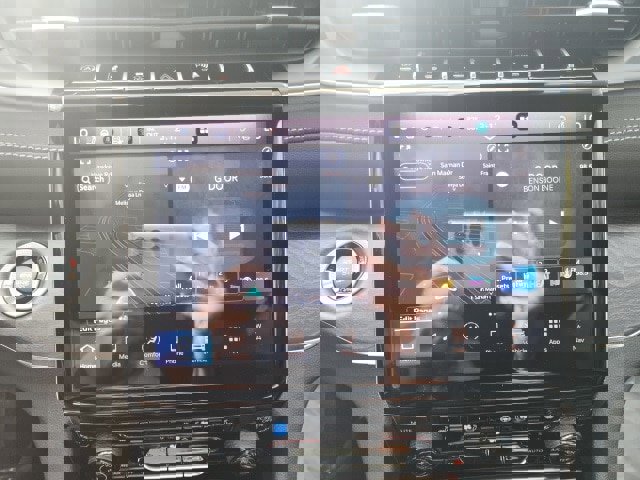 New 2025 Jeep Grand Cherokee L Overland w/ Luxury Tech Group IV image 2