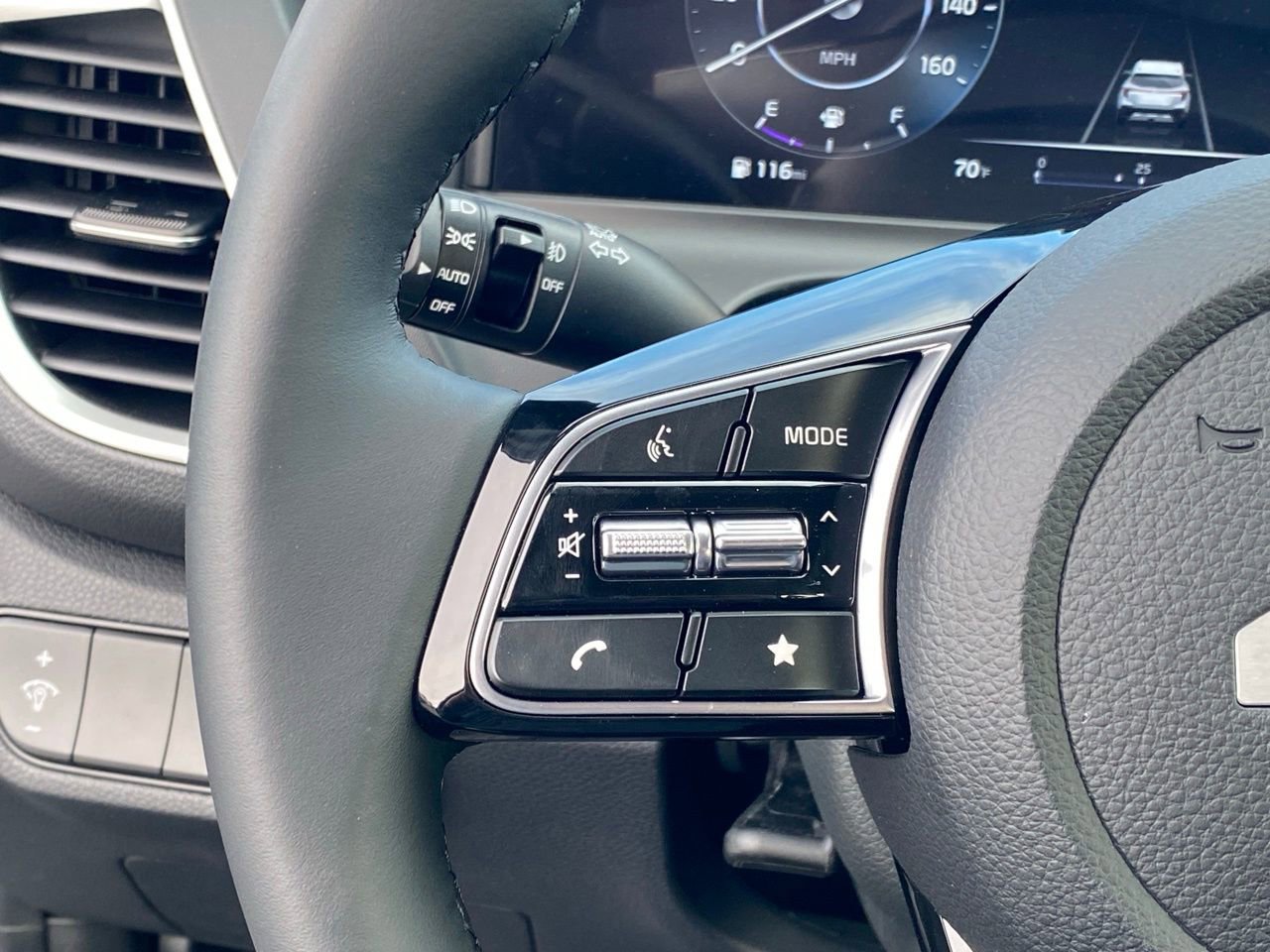 New 2026 Kia Seltos EX image 14