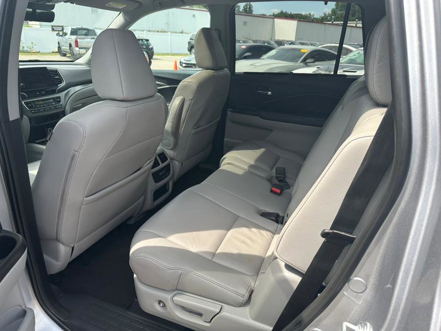 Used 2021 Honda Pilot Special Edition image 15